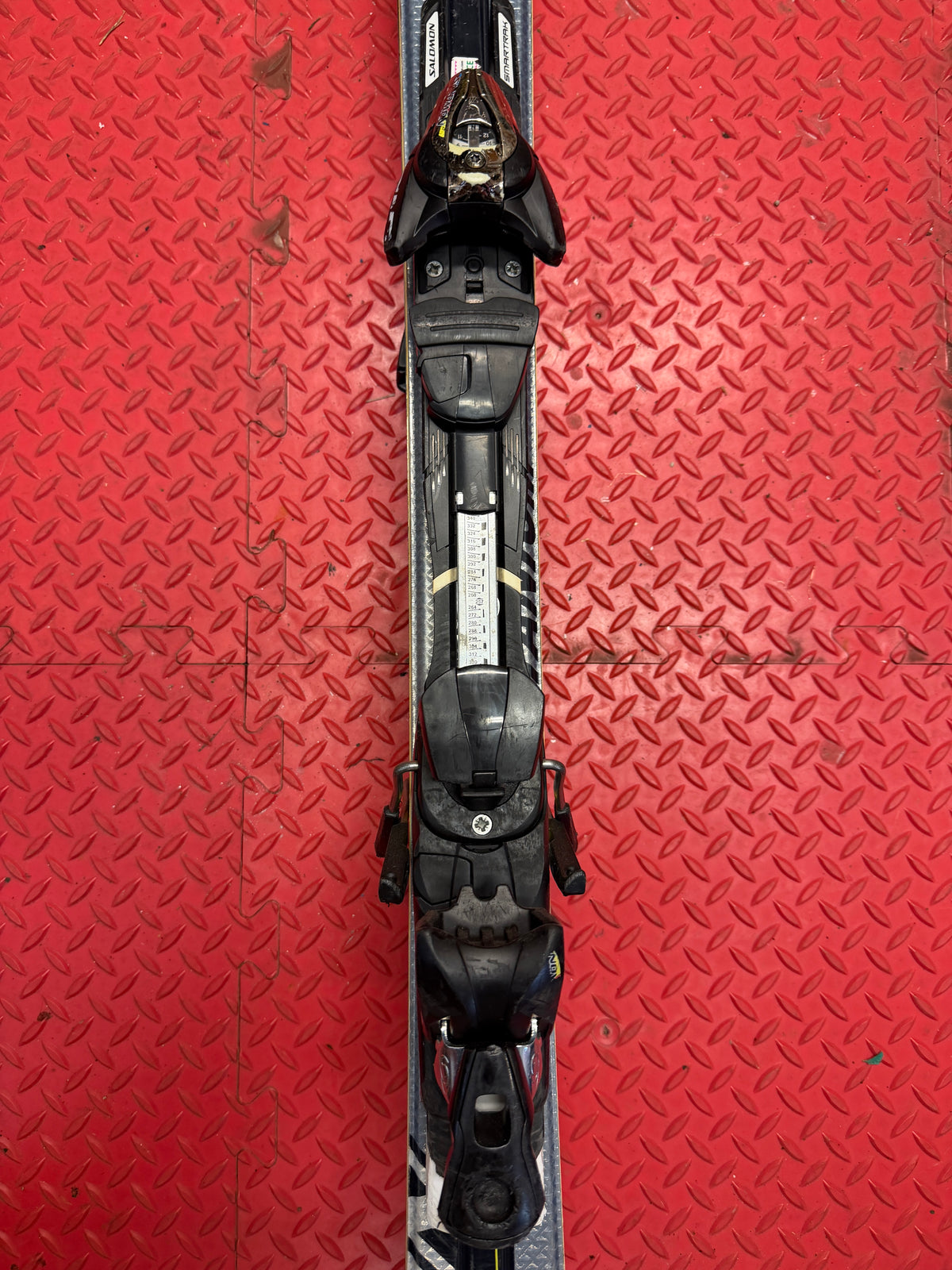 ๐ฆ๐๐ ๐ฆ๐๐๐ข๐ ๐ข๐ก ๐ซ-๐ ๐๐ซ ๐๐ฅ๐ข๐ฆ๐ฆ
